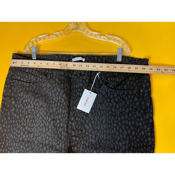 Good American Good Legs Crop Leopard Jeans Womens 24 Black Printed High Rise NWT - Picture 3 of 12